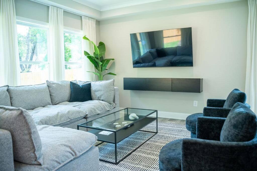 Brand New: Urban Oasis 5 Min From Mercedes Benz Atlanta Exterior photo